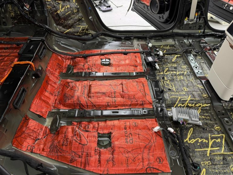 Шумоизоляция Lynk&Co 900 Stop Shum