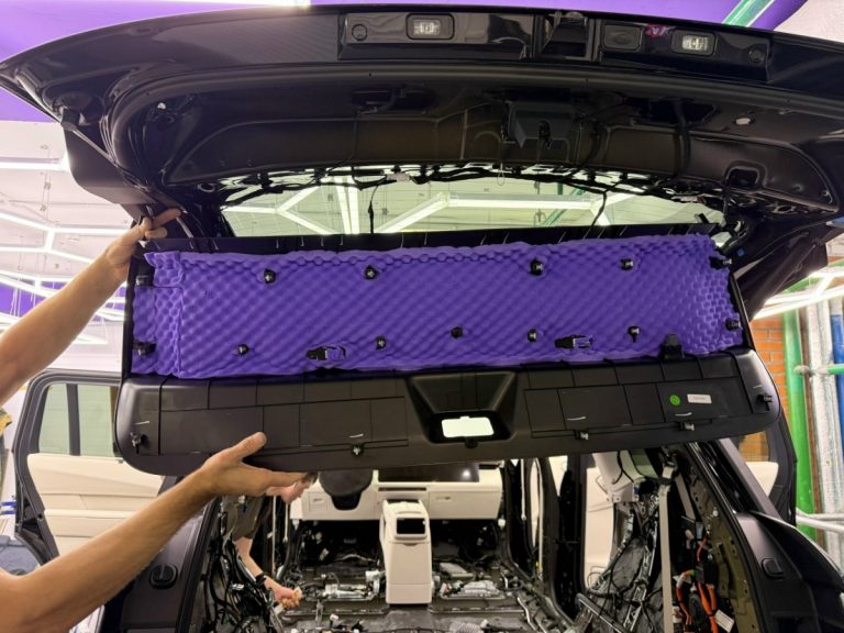 Шумоизоляция Lynk&Co 900 Stop Shum