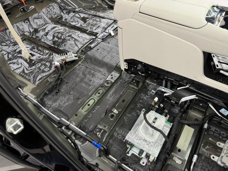 Шумоизоляция Lynk&Co 900 Stop Shum