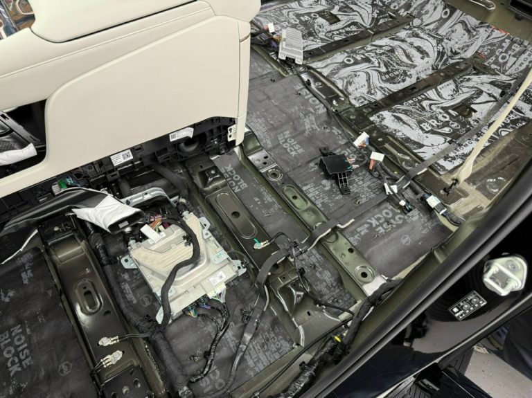 Шумоизоляция Lynk&Co 900 Stop Shum