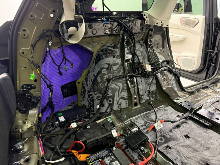 Шумоизоляция Lynk&Co 900 Stop Shum