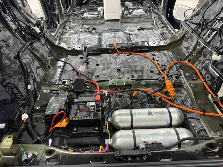 Шумоизоляция Lynk&Co 900 Stop Shum