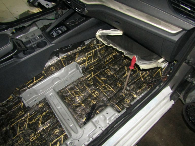 Шумоизоляция Skoda Octavia A8 Pro Stop Shum