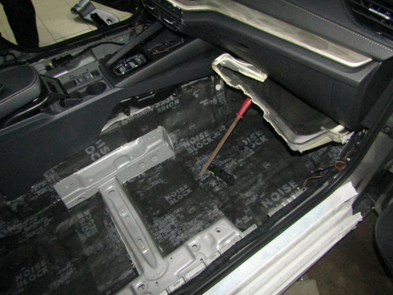 Шумоизоляция Skoda Octavia A8 Pro Stop Shum