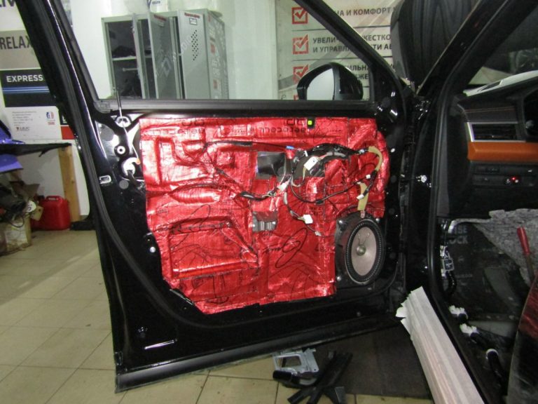 Шумоизоляция Mitsubishi Outlander 4 Stop Shum