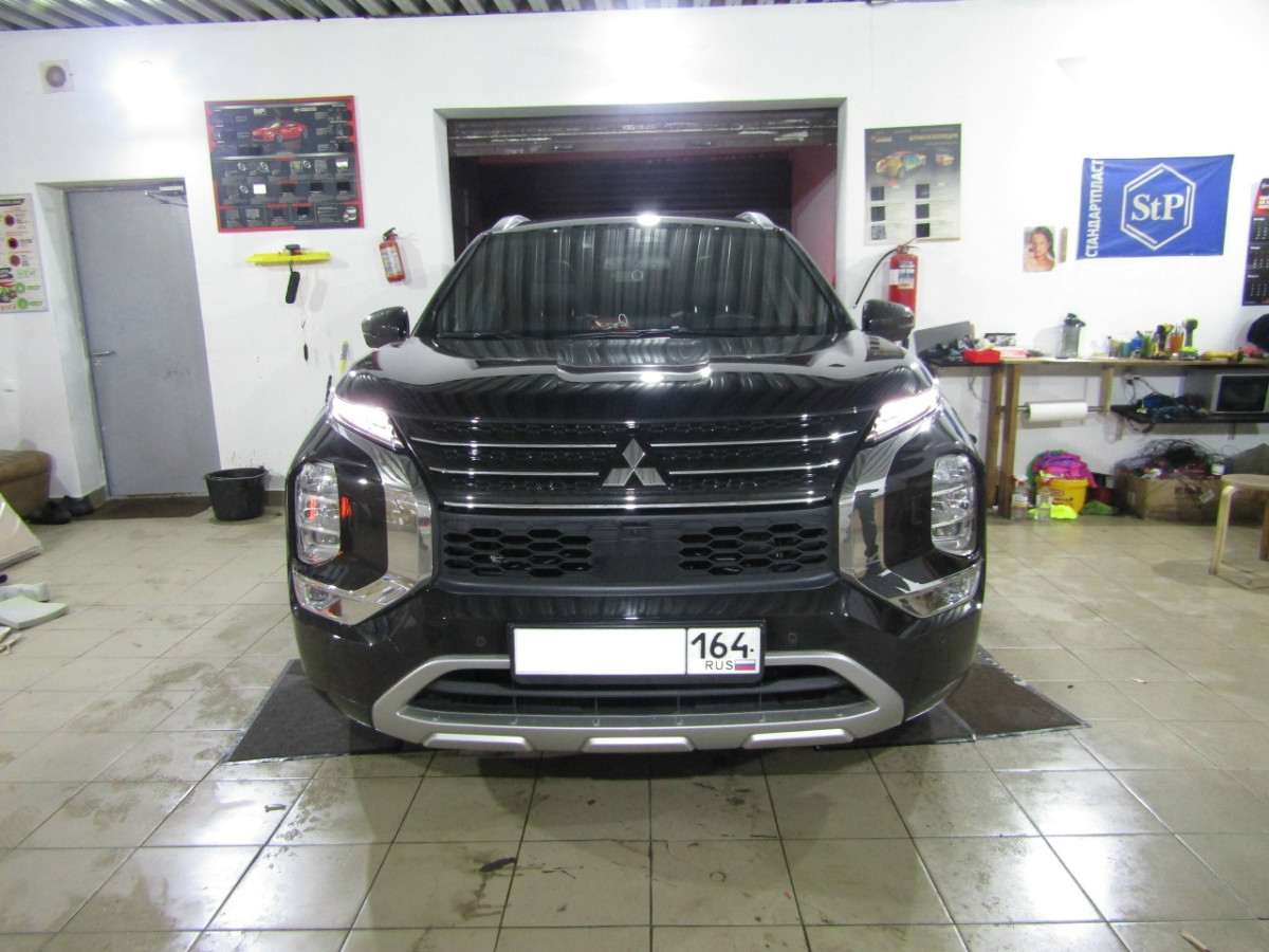 Шумоизоляция Mitsubishi Outlander 4 Stop Shum