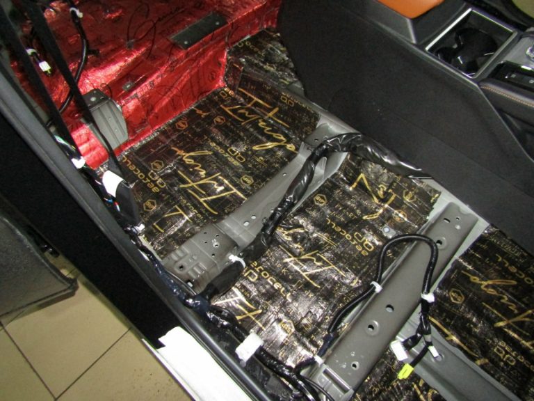 Шумоизоляция Mitsubishi Outlander 4 Stop Shum