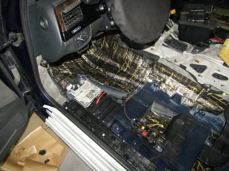 Шумоизоляция Audi A8 Stop Shum
