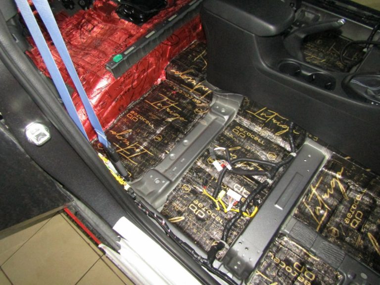 Шумоизоляция Hyundai Veloster Stop Shum