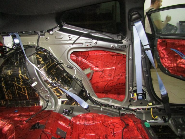 Шумоизоляция Hyundai Veloster Stop Shum