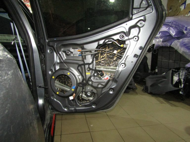Шумоизоляция Hyundai Veloster Stop Shum