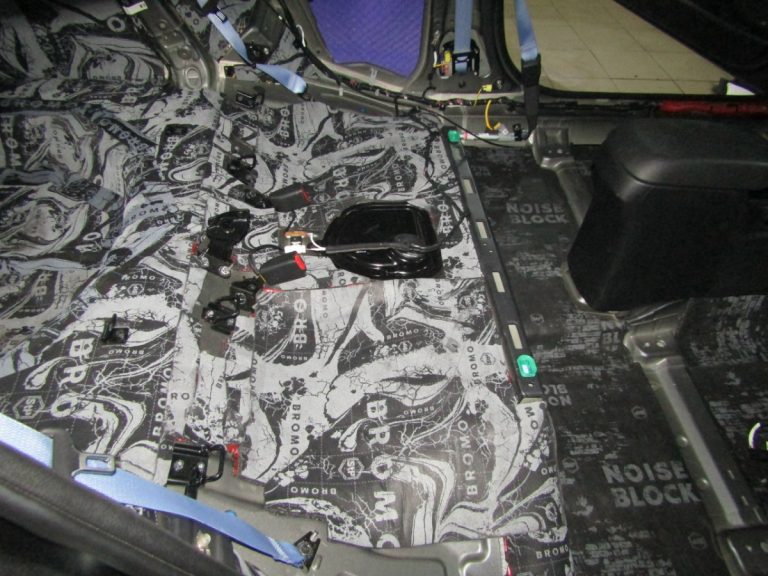 Шумоизоляция Hyundai Veloster Stop Shum