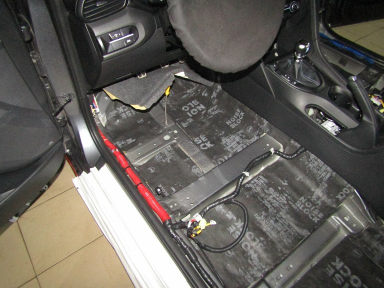 Шумоизоляция Hyundai Veloster Stop Shum