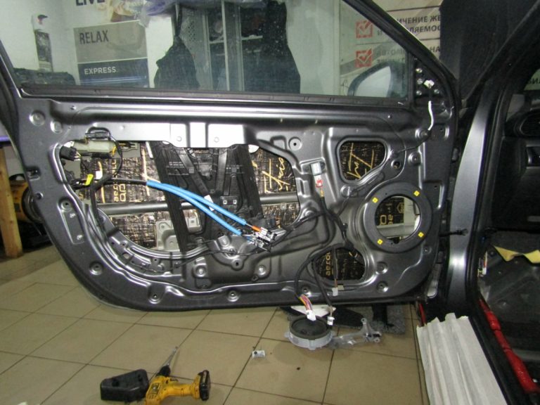 Шумоизоляция Hyundai Veloster Stop Shum