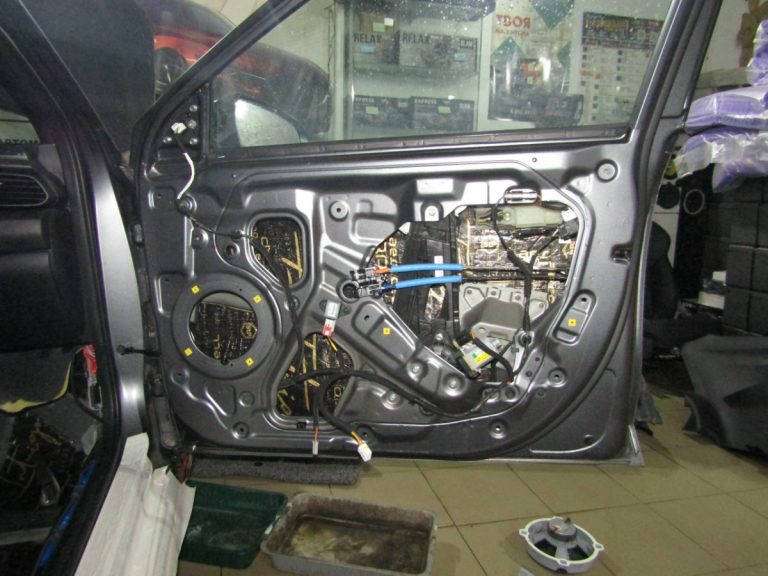 Шумоизоляция Hyundai Veloster Stop Shum