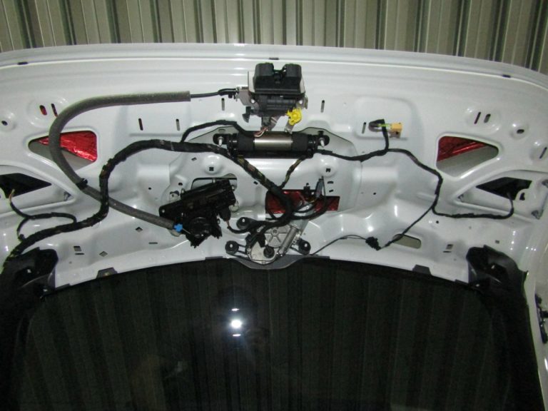 Шумоизоляция Audi Q3 Stop Shum