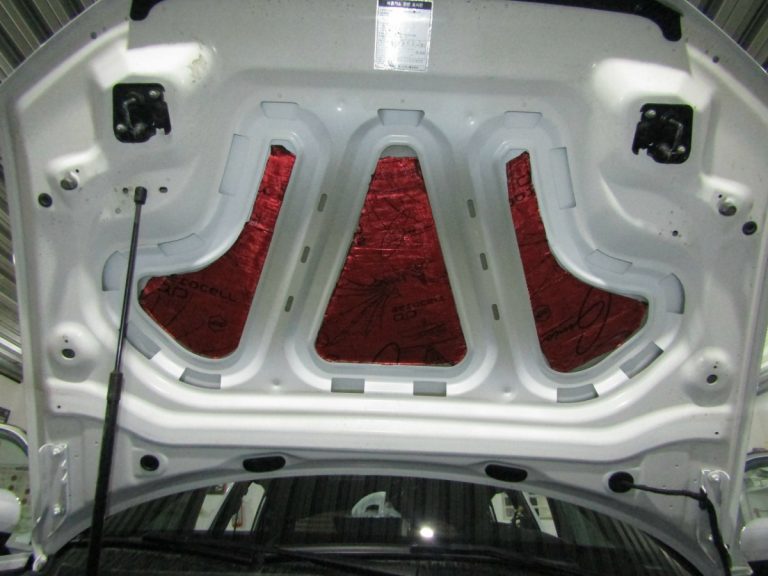 Шумоизоляция Audi Q3 Stop Shum