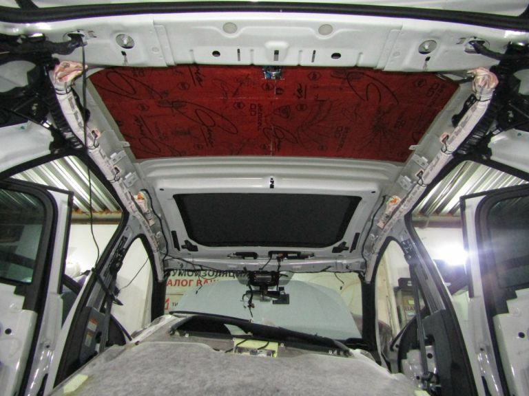 Шумоизоляция Audi Q3 Stop Shum