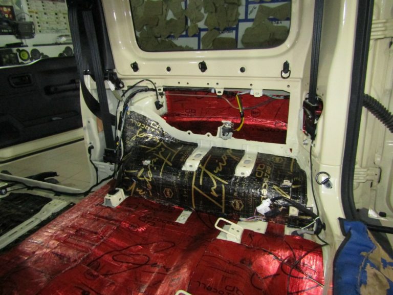 Шумоизоляция Suzuki Jimny Stop Shum