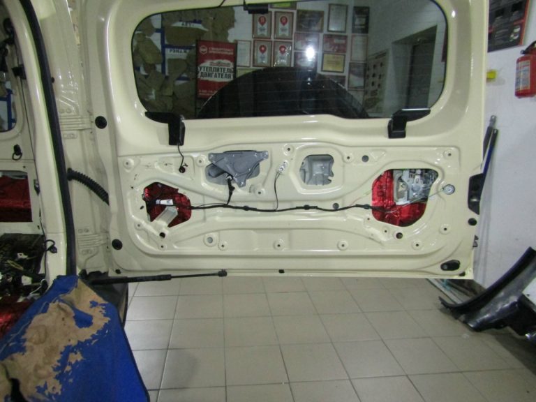 Шумоизоляция Suzuki Jimny Stop Shum