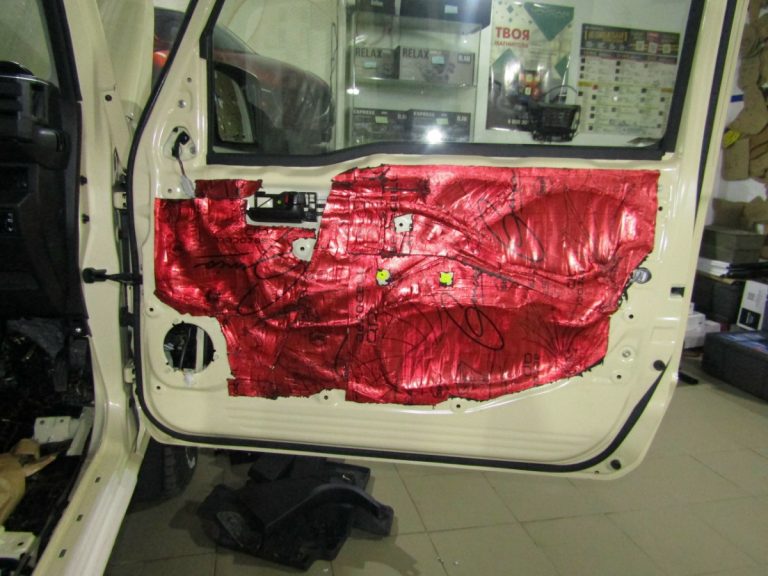 Шумоизоляция Suzuki Jimny Stop Shum