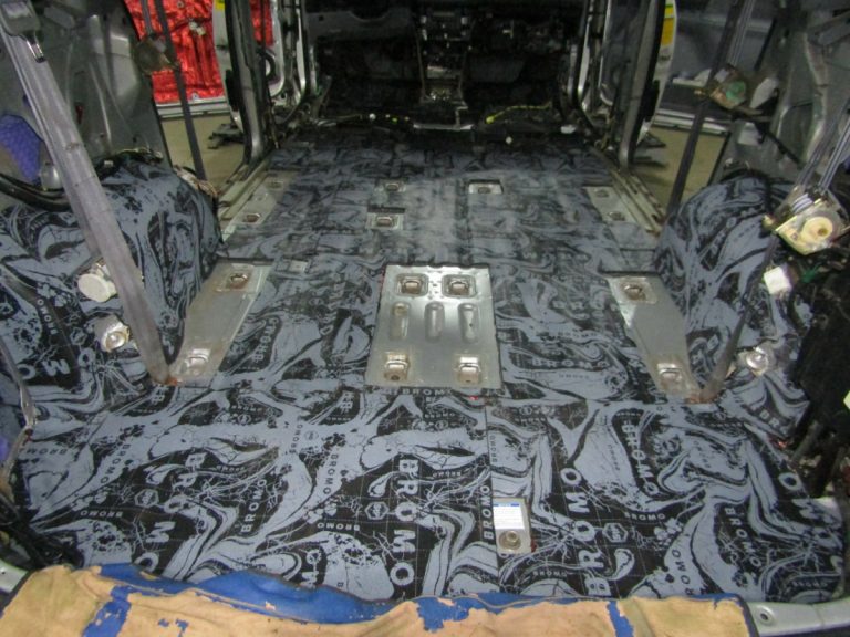 Шумоизоляция Toyota Sienna Stop Shum