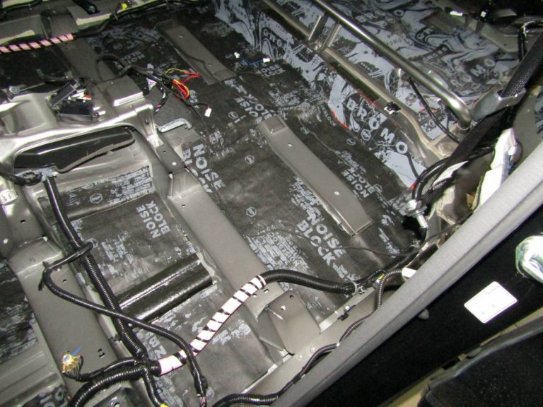 Шумоизоляция Honda UR-V Stop Shum