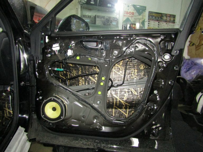 Шумоизоляция Honda UR-V Stop Shum