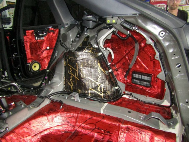 Шумоизоляция Honda UR-V Stop Shum