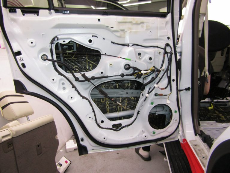 Шумоизоляция Lexus GX 460 Stop Shum
