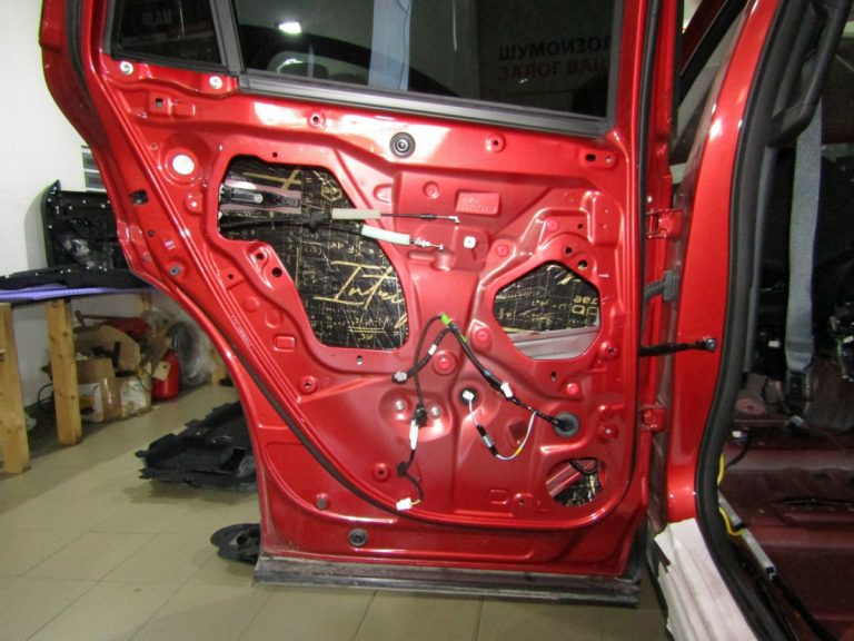 Шумоизоляция Mazda CX-50 Stop Shum