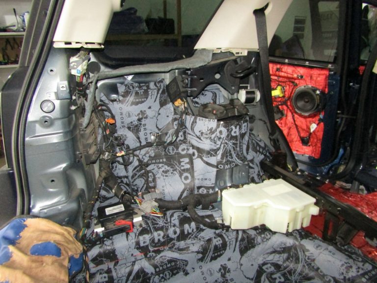 Шумоизоляция Land Rover Freelander 2 Stop Shum