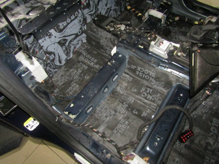 Шумоизоляция Land Rover Freelander 2 Stop Shum