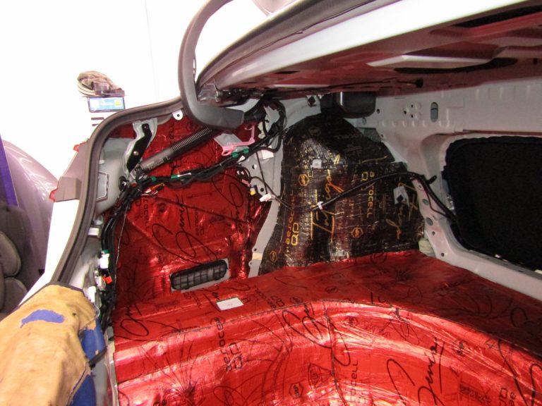 Шумоизоляция Toyota Camry XV 80 Stop Shum