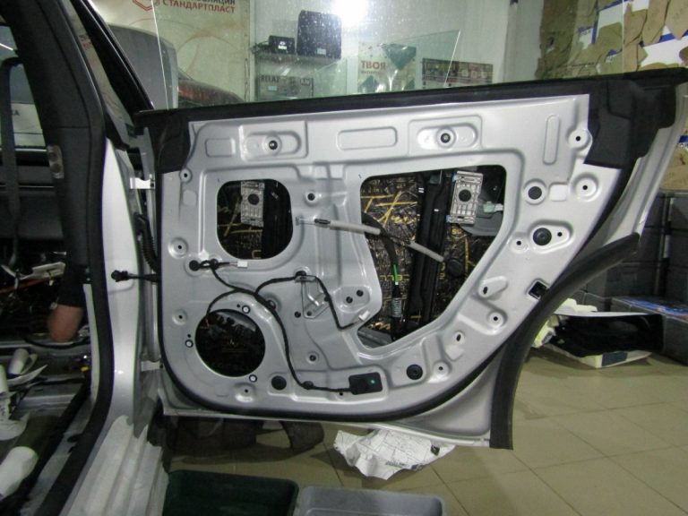 Шумоизоляция Changan Queen A06 Stop Shum