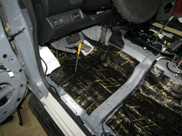 Шумоизоляция Nissan Navara D27 Stop Shum
