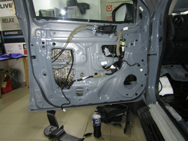 Шумоизоляция Nissan Navara D27 Stop Shum