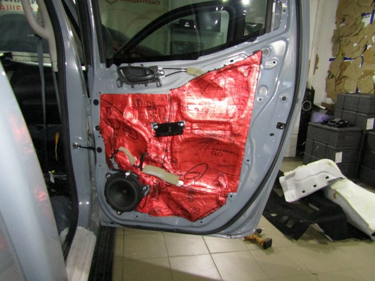 Шумоизоляция Nissan Navara D27 Stop Shum