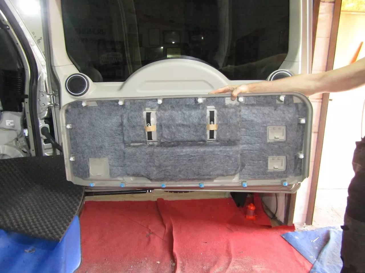 Шумоизоляция Mitsubishi Pajero 4 StopShum