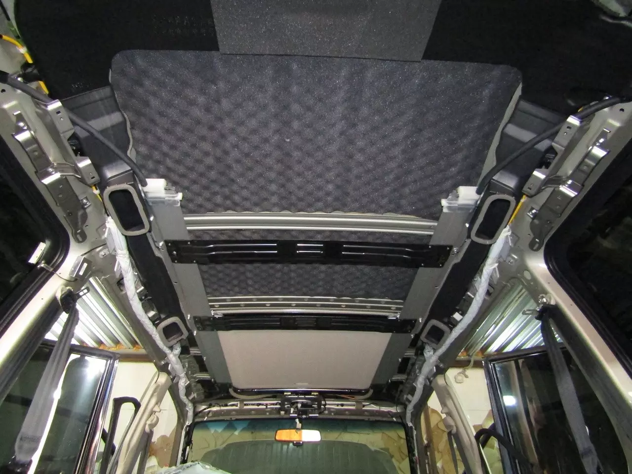 Шумоизоляция Mitsubishi Pajero 4 StopShum