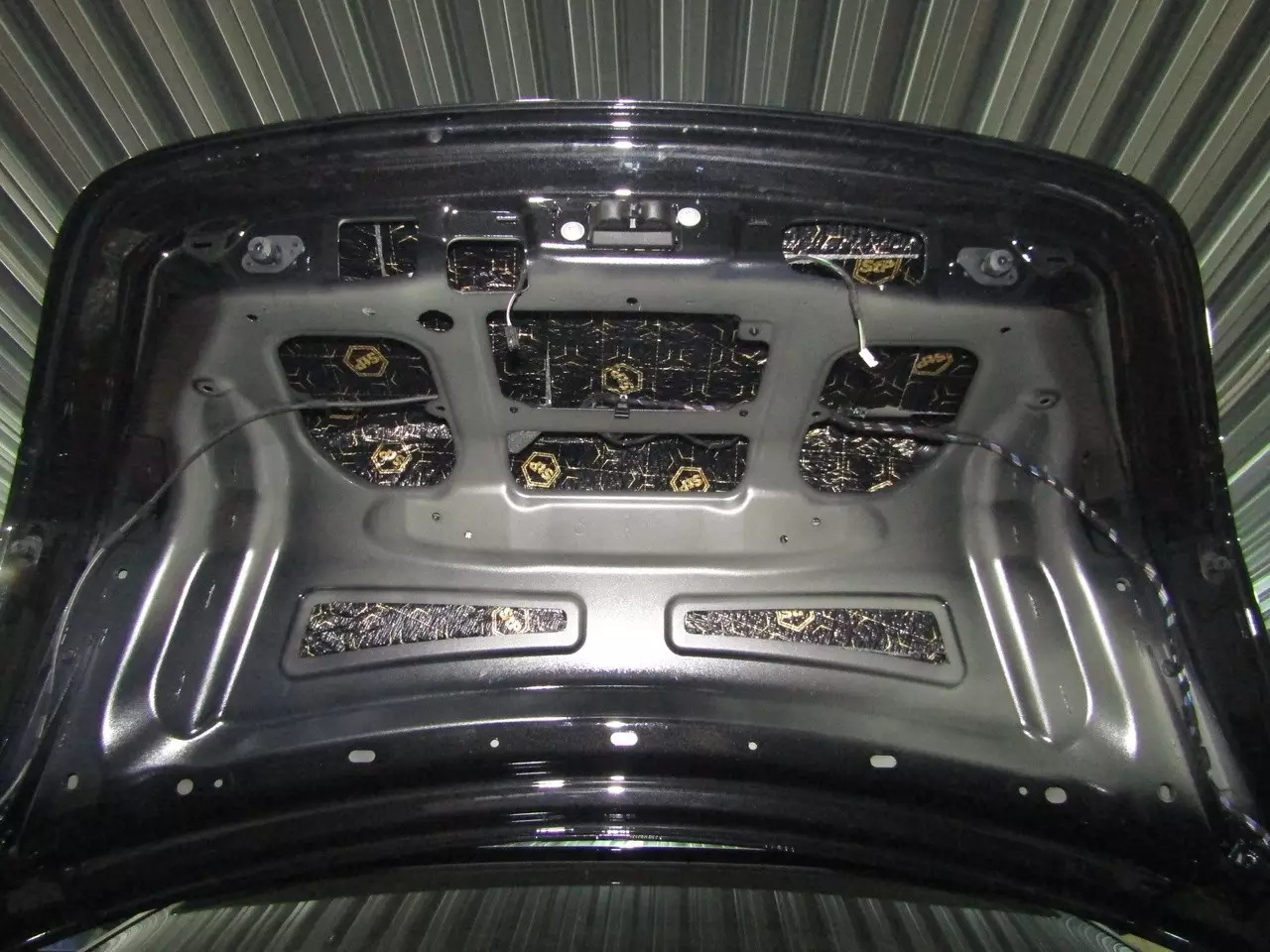 Шумоизоляция Mercedes Benz W213 StopShum