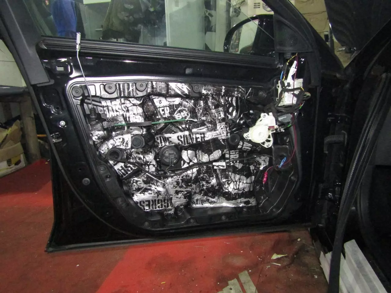 Шумоизоляция Mercedes Benz W213 StopShum