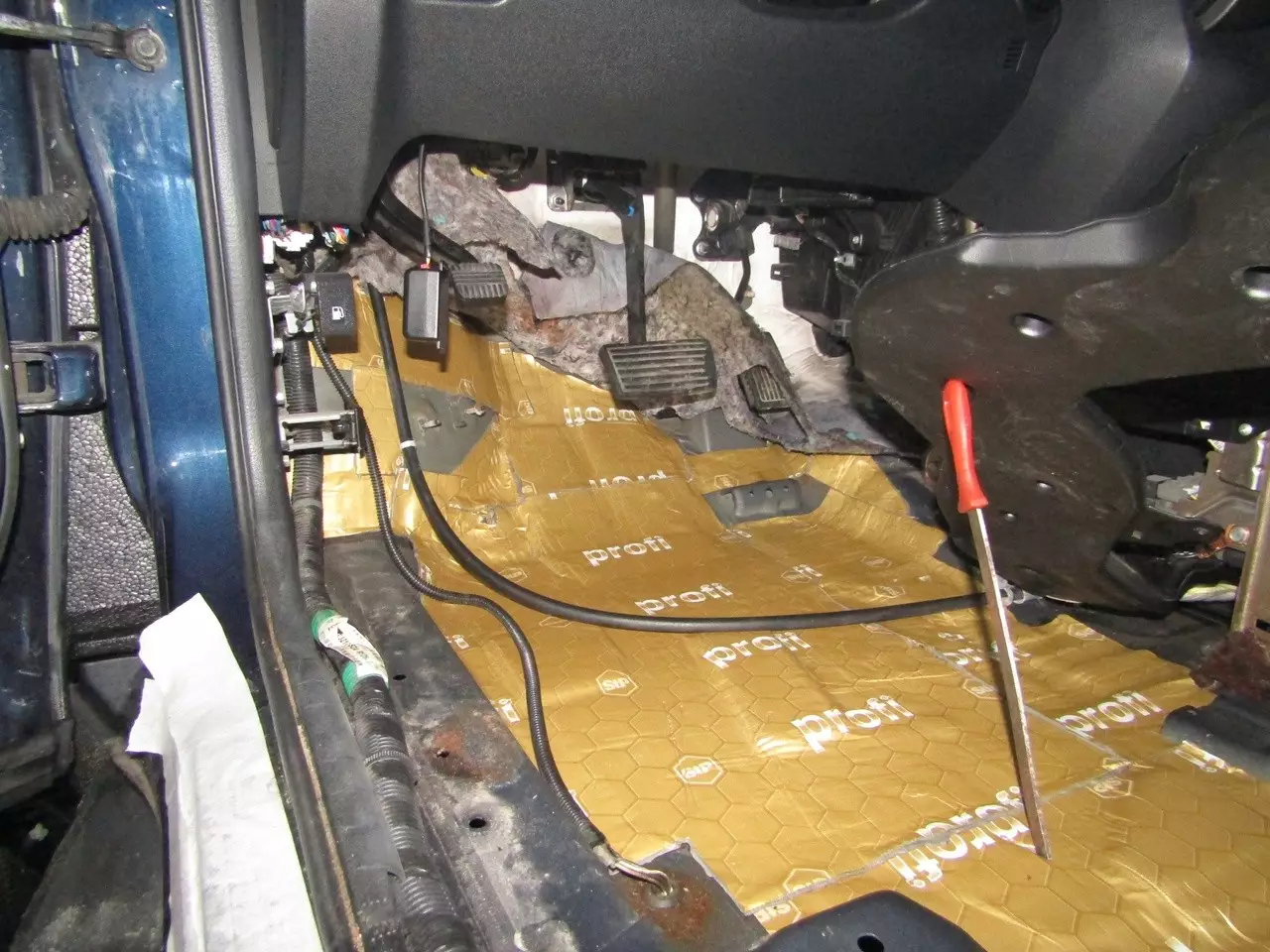 Шумоизоляция Honda Pilot Stop Shum