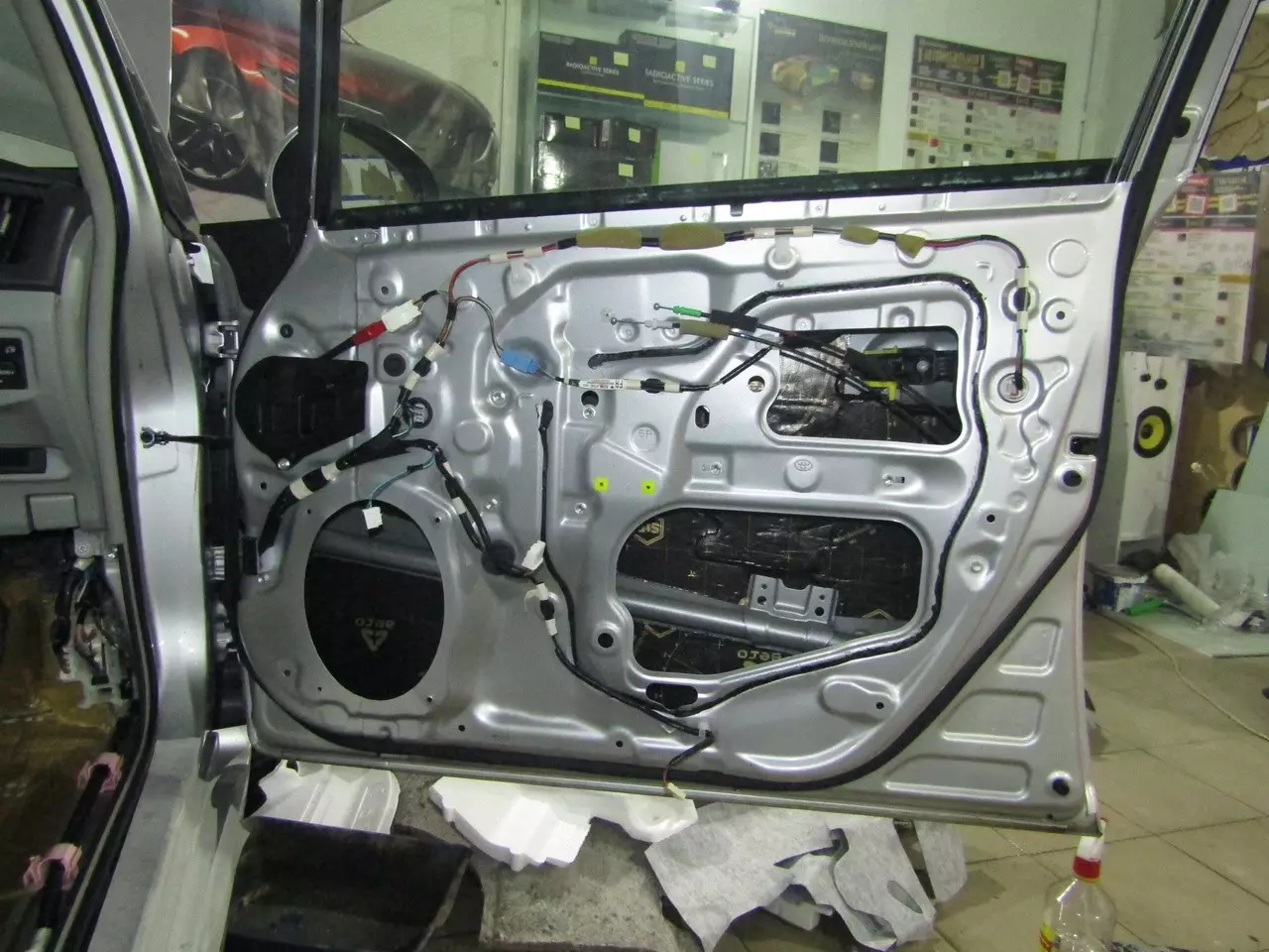 Шумоизоляция Toyota Prius Xw30 Stop Shum