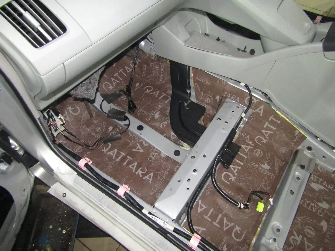 Шумоизоляция Toyota Prius Xw30 Stop Shum