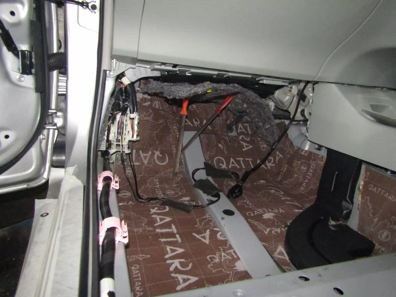 Шумоизоляция Toyota Prius Xw30 Stop Shum