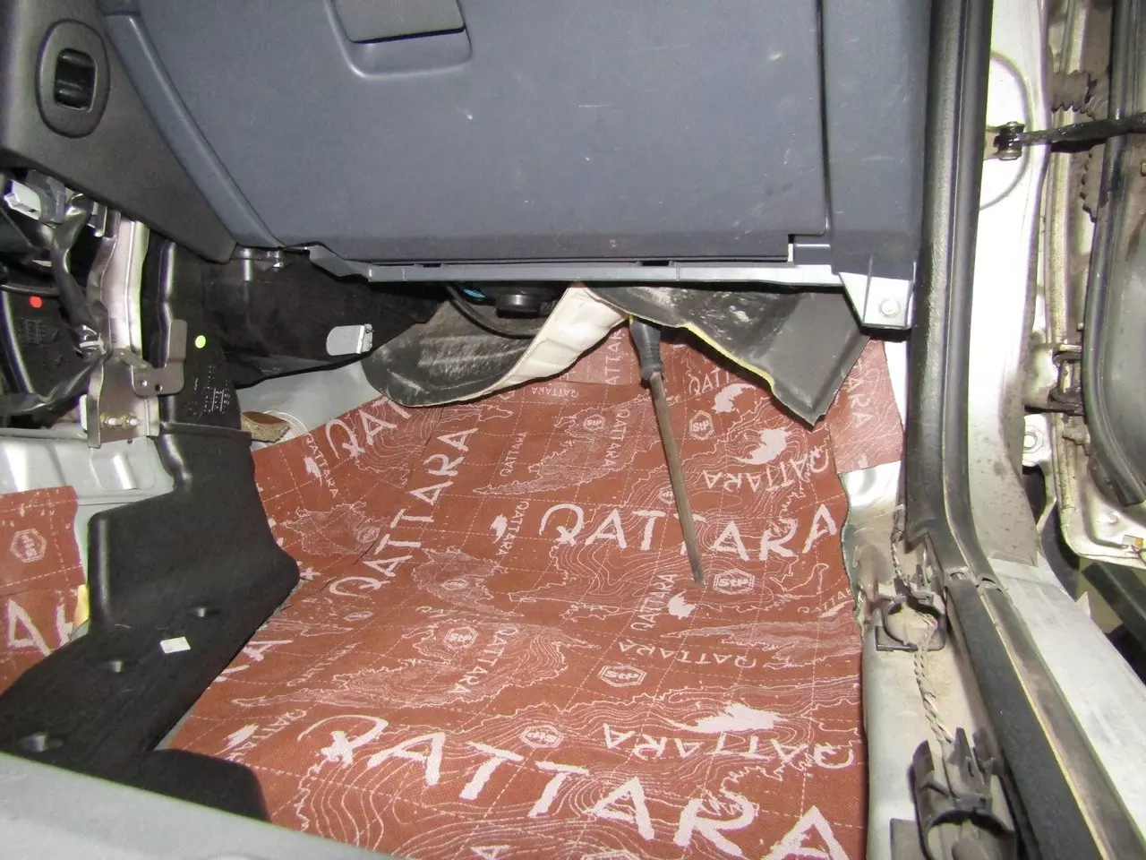 Шумоизоляция Nissan Almera N16 Stop Shum