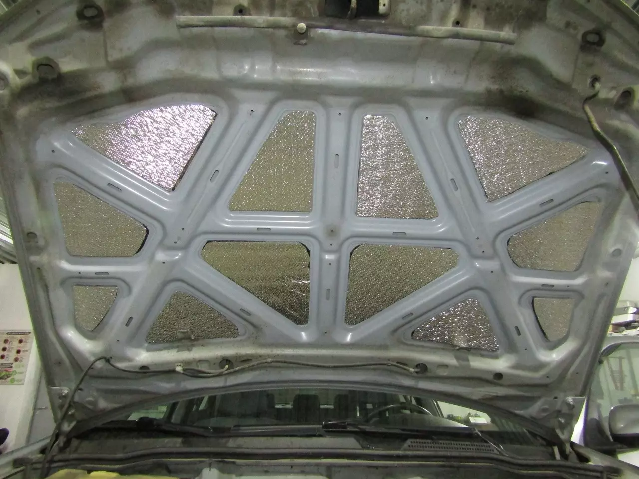 Шумоизоляция Nissan Almera N16 Stop Shum