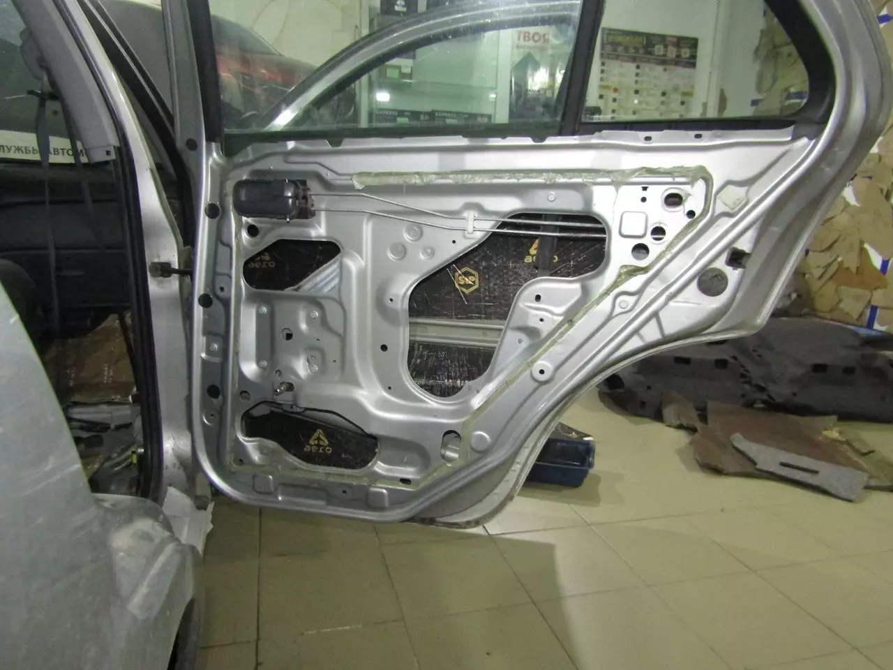 Шумоизоляция Nissan Almera N16 Stop Shum
