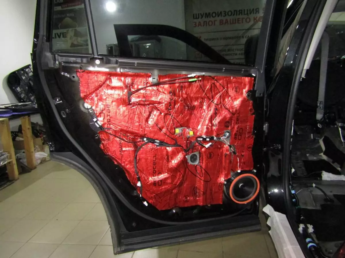 Шумоизоляция Toyota Highlander 4 Stop Shum